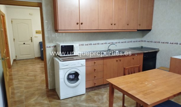 Herverkoop - Village House -
Purchena