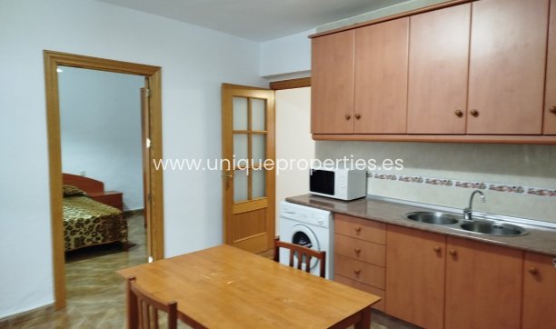 Herverkoop - Village House -
Purchena