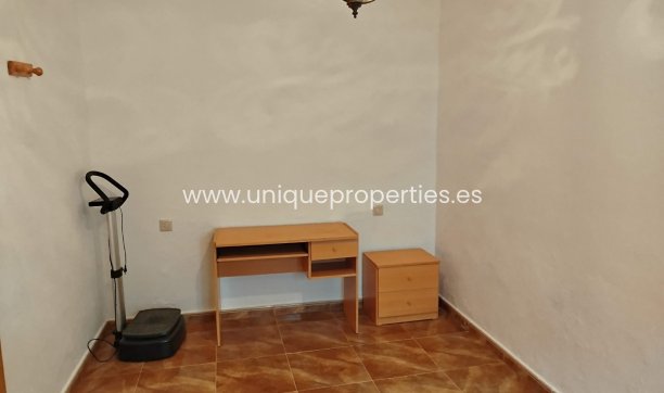 Herverkoop - Village House -
Purchena