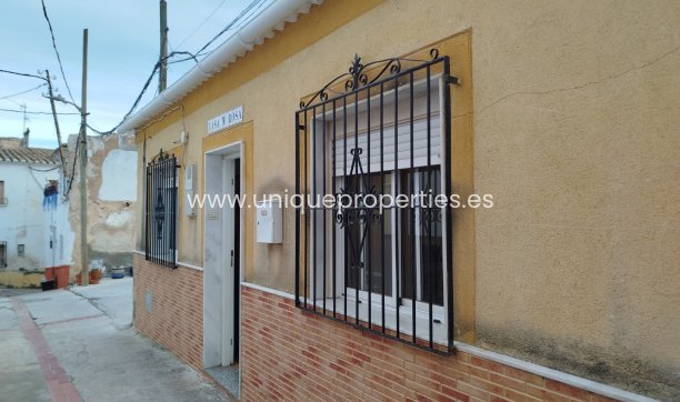 Herverkoop - Village House -
Purchena