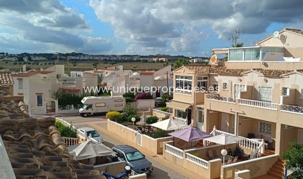 Revente - House -
Orihuela Costa