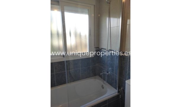 Herverkoop - Villa -
Lucar