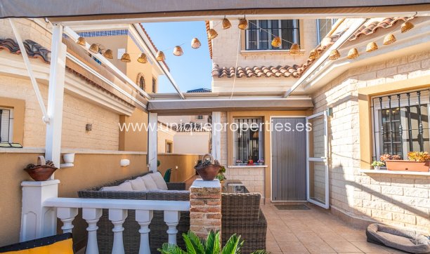Resale - Villa -
Guardamar del Segura - EL RASO