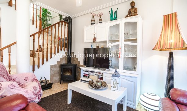 Resale - Villa -
Guardamar del Segura - EL RASO