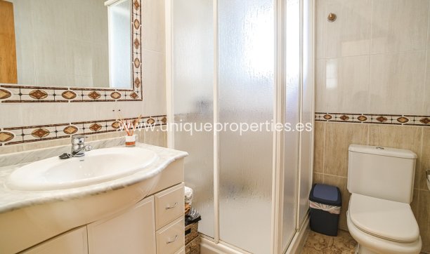 Resale - Villa -
Guardamar del Segura - EL RASO