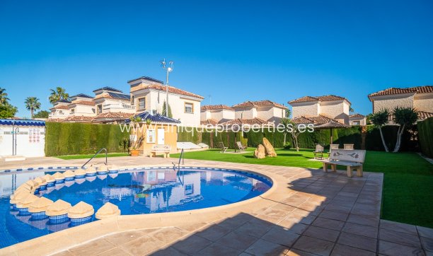 Resale - Villa -
Guardamar del Segura - EL RASO