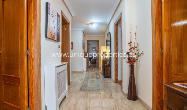 Herverkoop - Villa -
Torrevieja - LOS BALCONES - LOS ALTOS