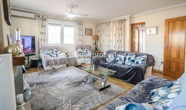 Herverkoop - Villa -
Torrevieja - LOS BALCONES - LOS ALTOS