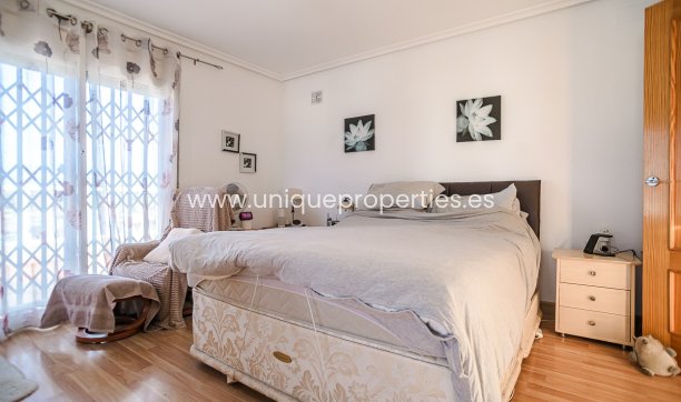 Herverkoop - Villa -
Torrevieja - LOS BALCONES - LOS ALTOS