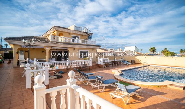 Herverkoop - Villa -
Torrevieja - LOS BALCONES - LOS ALTOS