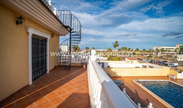 Herverkoop - Villa -
Torrevieja - LOS BALCONES - LOS ALTOS