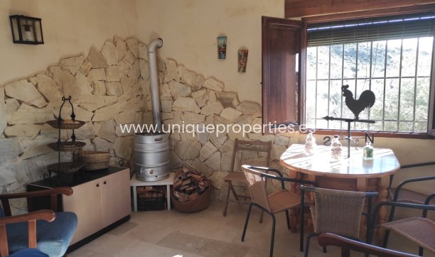 Herverkoop - Cortijo -
Lucar