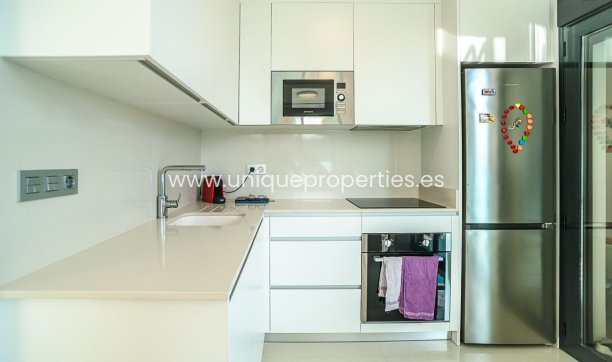 Resale - Apartment -
Torrevieja - Calas Blancas