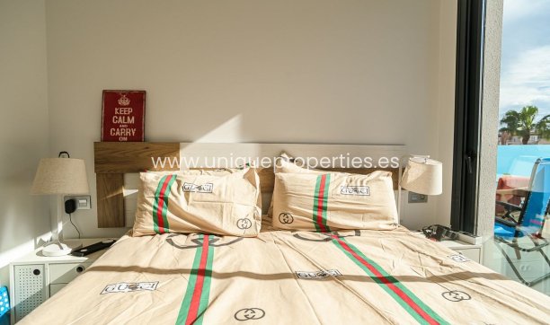 Resale - Apartment -
Torrevieja - Calas Blancas