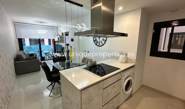 Resale - Apartment -
Torrevieja - Calas Blancas