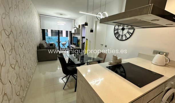 Resale - Apartment -
Torrevieja - Calas Blancas