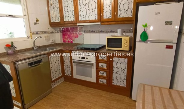 Herverkoop - House -
Orihuela Costa