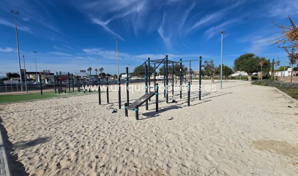 Herverkoop - Villa -
Torrevieja - El Chaparal