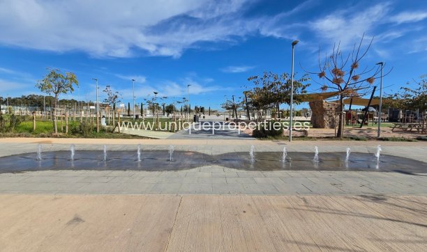 Herverkoop - Villa -
Torrevieja - El Chaparal