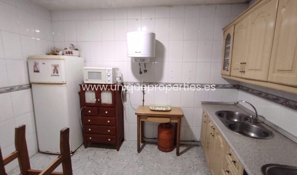 Resale - Village House -
Urracal