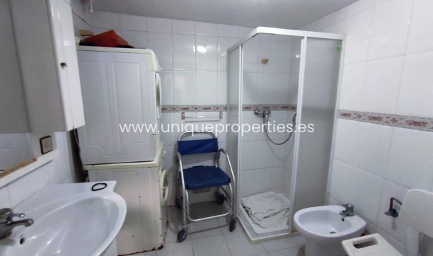 Resale - Village House -
Urracal
