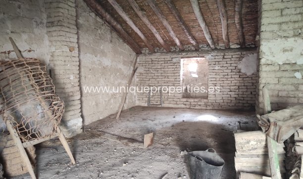 Herverkoop - Village House -
Cortes de Baza