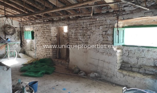 Herverkoop - Village House -
Cortes de Baza