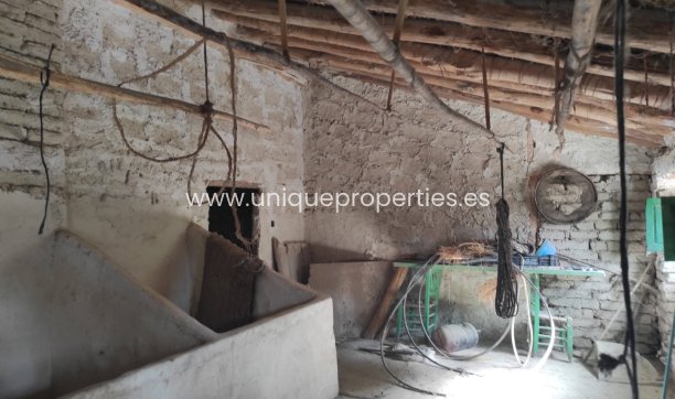 Herverkoop - Village House -
Cortes de Baza