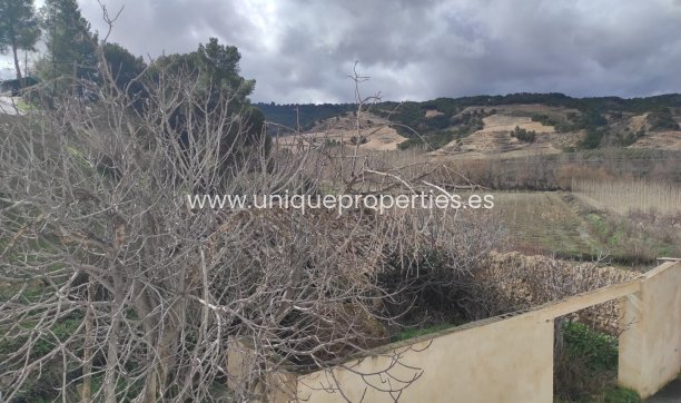 Herverkoop - Village House -
Cortes de Baza