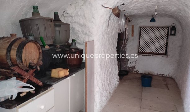 Herverkoop - Cortijo -
Lucar