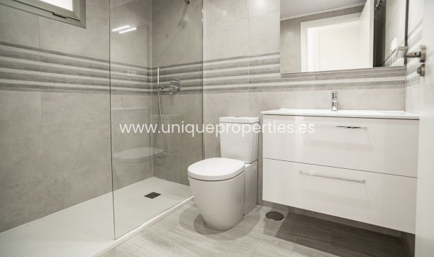 Resale - Apartment -
Orihuela Costa - Los Dolses