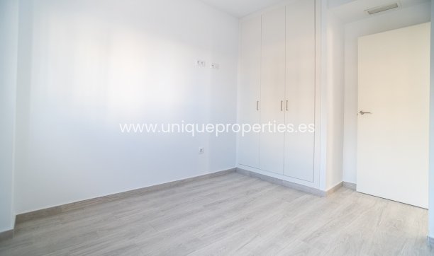 Resale - Apartment -
Orihuela Costa - Los Dolses
