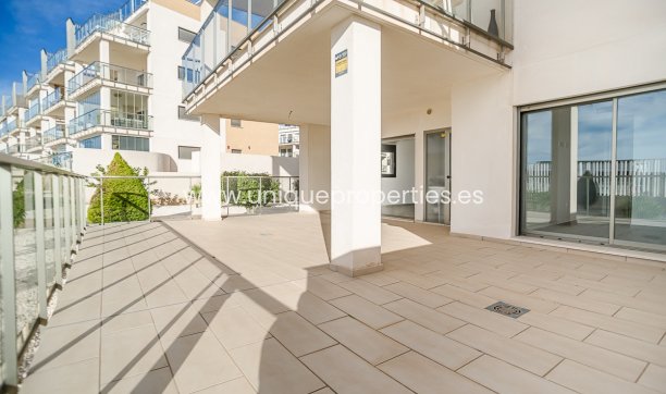 Resale - Apartment -
Orihuela Costa - Los Dolses