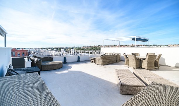 Herverkoop - Penthouse -
Orihuela Costa