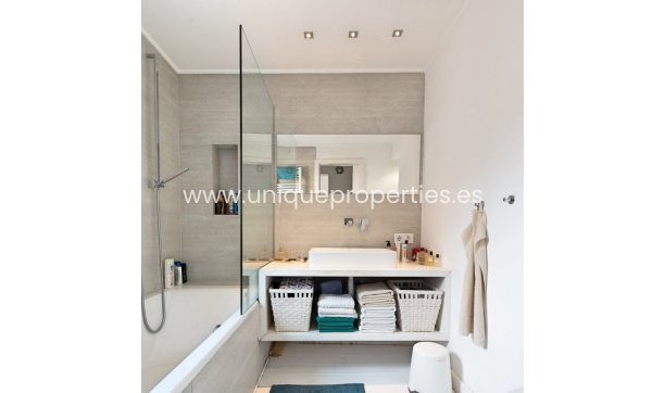 Revente - Apartment -
Palma