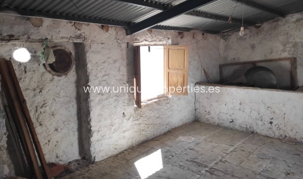 Reventa - Comercial -
Bayarque