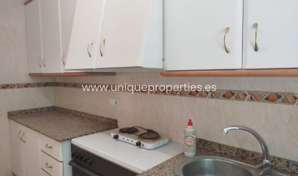 Resale - Village House -
Cullar de Baza