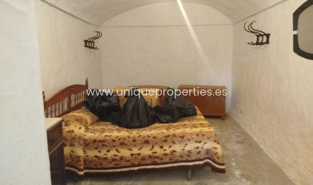 Resale - Village House -
Cullar de Baza