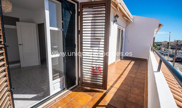 Reventa - House -
San Miguel de Salinas