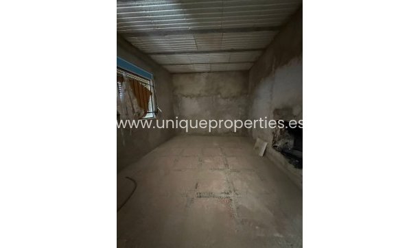 Revente - Cortijo -
Albox