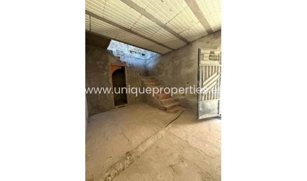 Revente - Cortijo -
Albox