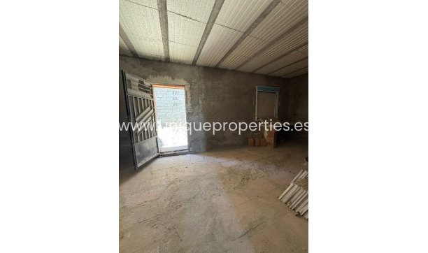 Revente - Cortijo -
Albox