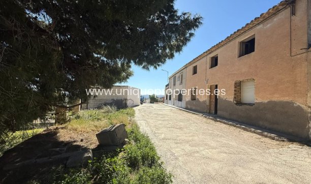 Revente - Cortijo -
Albox