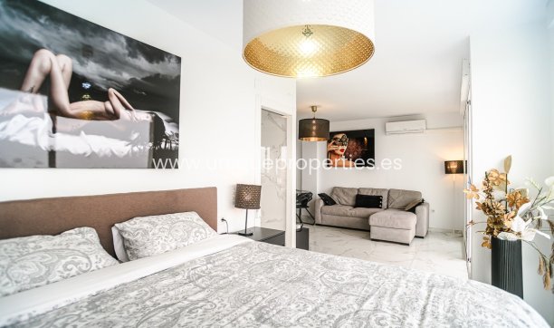 Resale - Apartment -
Torrevieja - Punta Prima