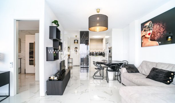 Resale - Apartment -
Torrevieja - Punta Prima