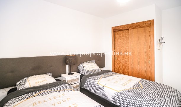 Resale - Apartment -
Torrevieja - Punta Prima