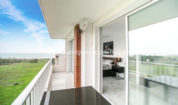 Resale - Apartment -
Torrevieja - Punta Prima