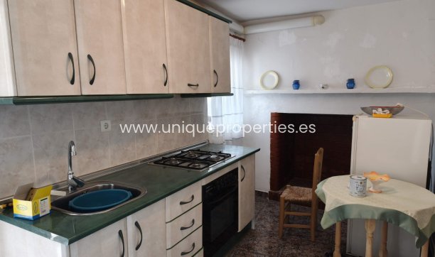 Revente - Cave House -
Caniles