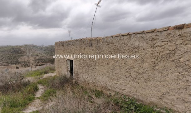 Revente - Cave House -
Caniles