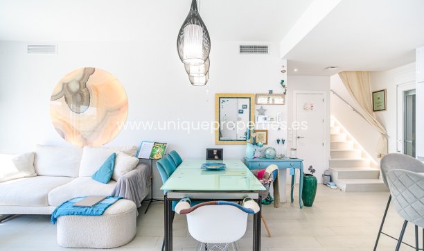 Reventa - Villa -
Pilar de la Horadada